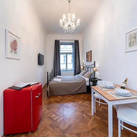 Otel Old Town - Skorepka 3*
