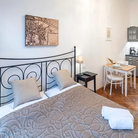 Hotel Old Town - Skorepka 3*