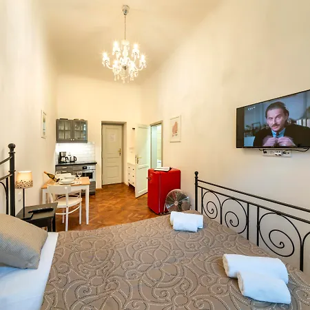 Old Town - Skorepka 3* Πράγα