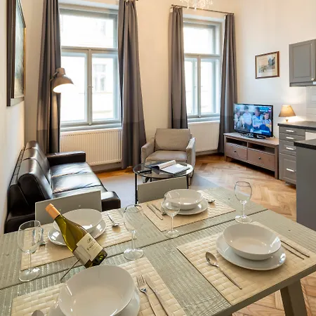 Hotel Old Town - Skorepka 3*
