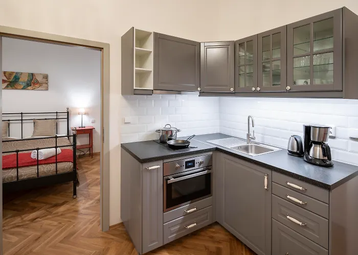 Old Town - Skorepka Отель 3*