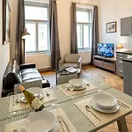 Hotel Old Town - Skorepka 3*